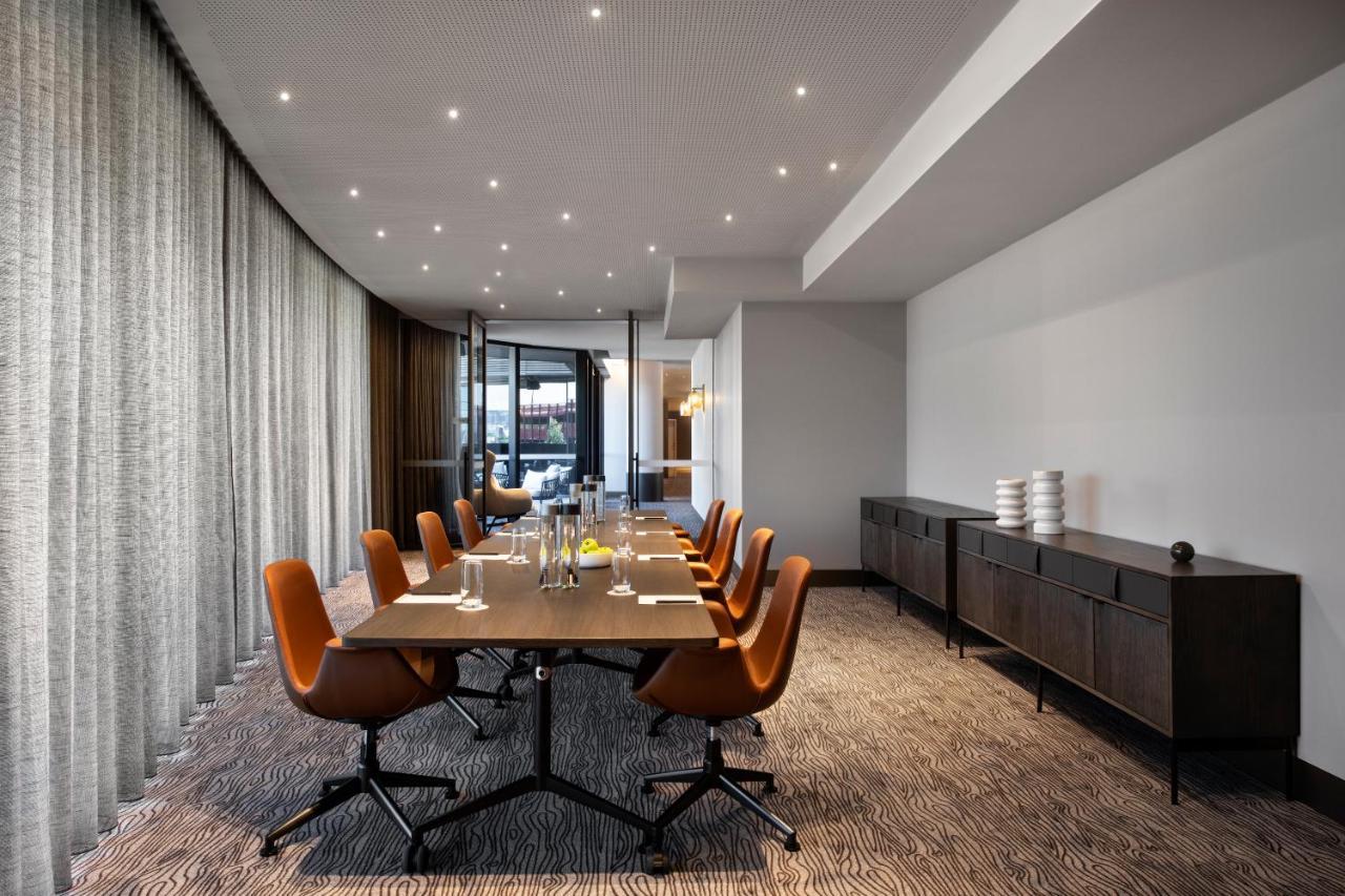 Melbourne Marriott Hotel Docklands מראה חיצוני תמונה Meeting room