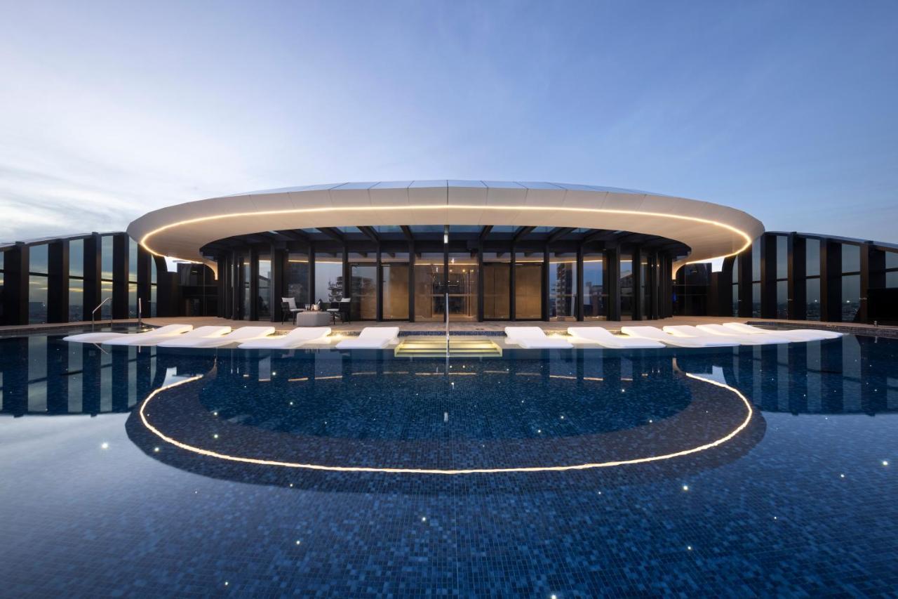 Melbourne Marriott Hotel Docklands מראה חיצוני תמונה The Sky Pool at One Blackfriars