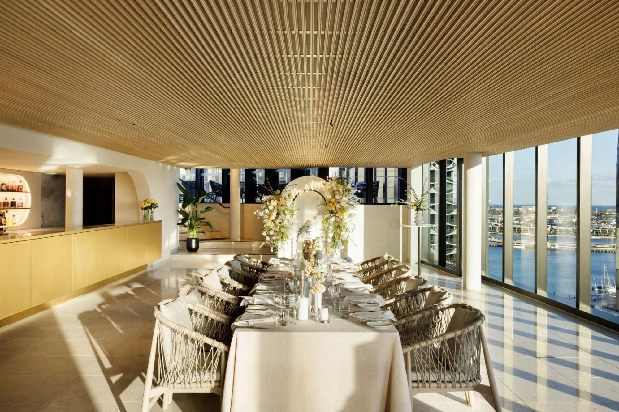 Melbourne Marriott Hotel Docklands מראה חיצוני תמונה The Sky Bar